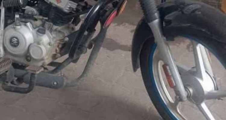BAJAJ CT100 2024