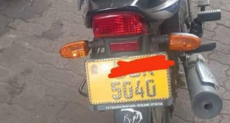 BAJAJ CT100 2024