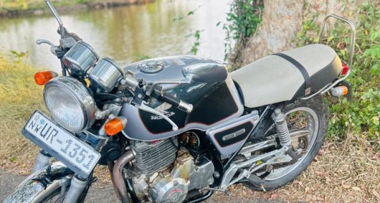 HONDA Gb400 2004
