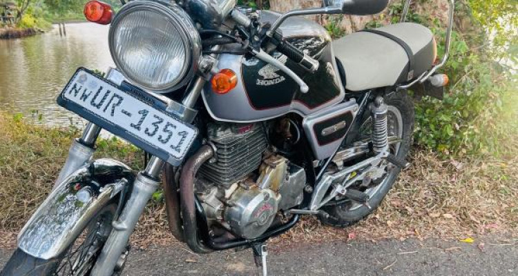 HONDA Gb400 2004