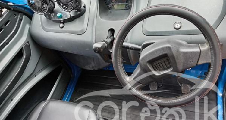 BAJAJ QUTE 2019