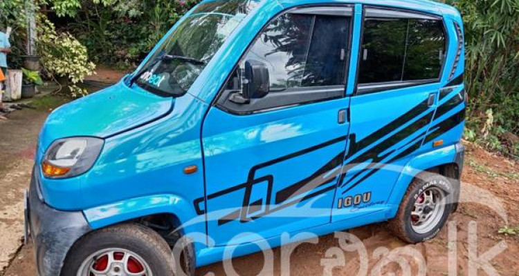 BAJAJ QUTE 2019