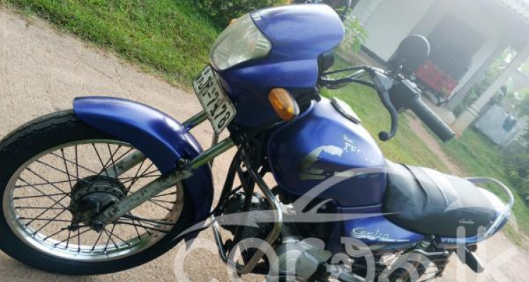TVS CENTRA 2004