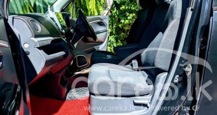 SUZUKI WAGON R STINGRAY 2014