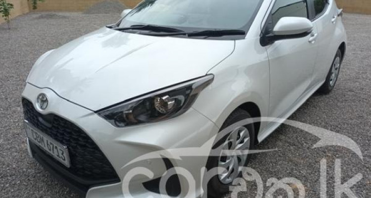TOYOTA YARIS 2024