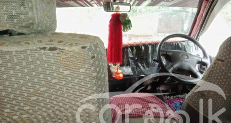 TOYOTA HIACE 1991