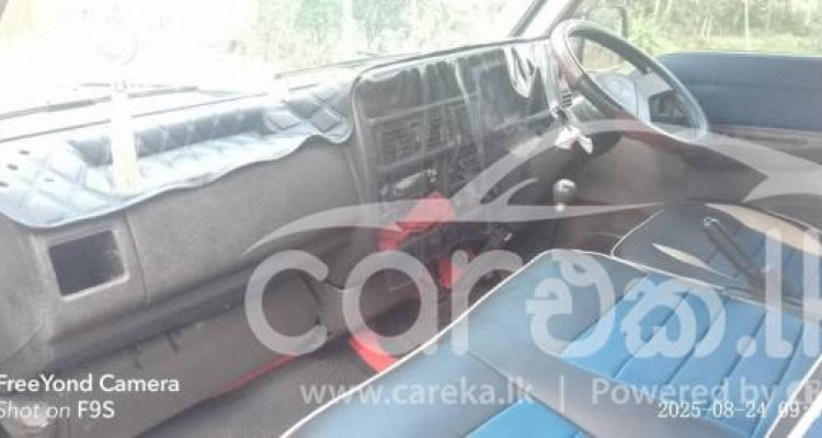 MAZDA BONGO 1998