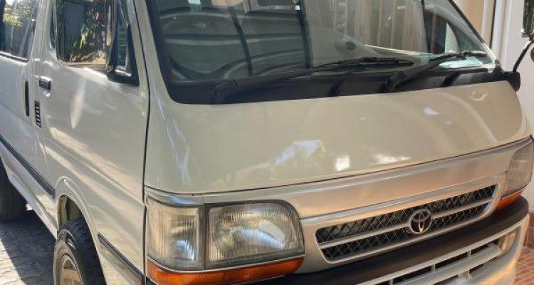 TOYOTA DOLPHIN LH102 1992