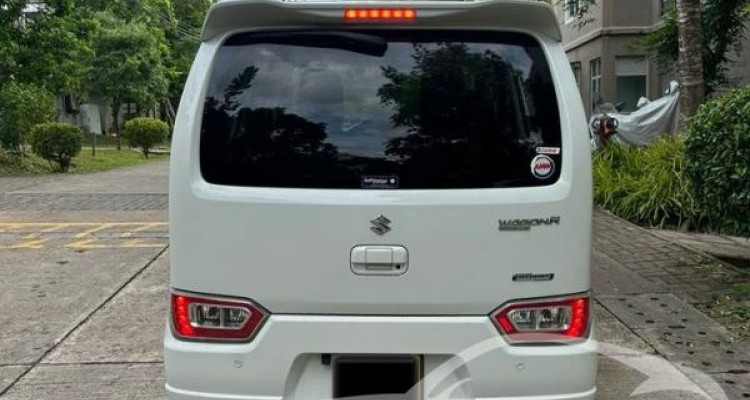 SUZUKI WAGON R PREMIUM 2018