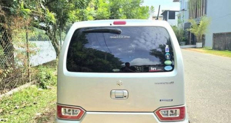 SUZUKI WAGON R FX 2017