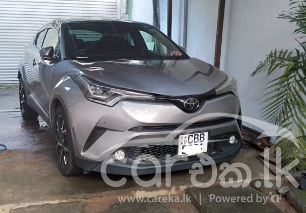 TOYOTA C-HR 2017