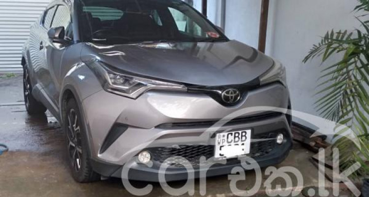 TOYOTA C-HR 2017