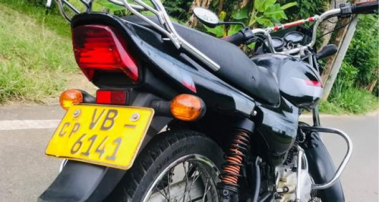 BAJAJ CT100 2009