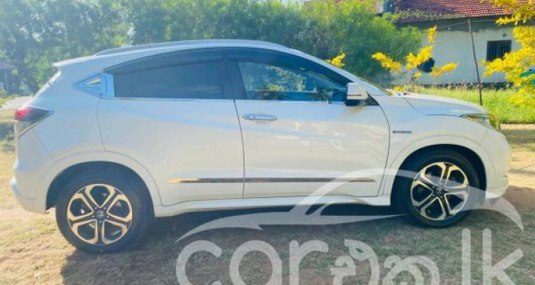 HONDA VEZEL 2016