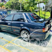 MAZDA FAMILIA 323 1986