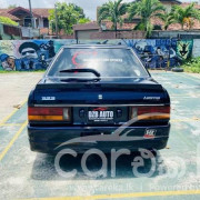 MAZDA FAMILIA 323 1986