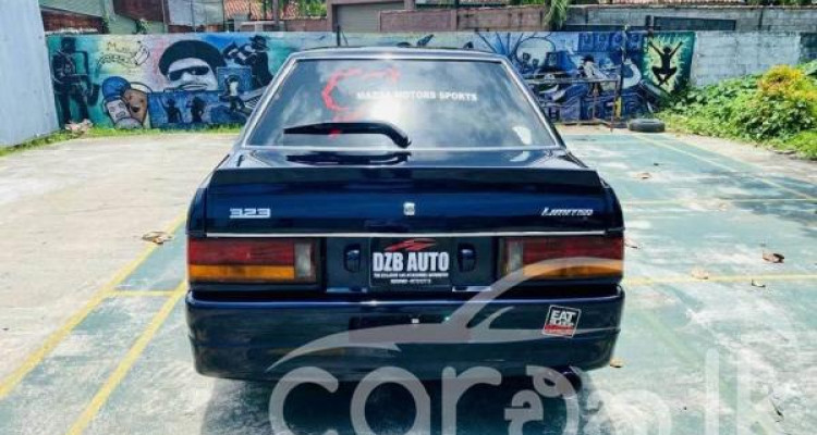 MAZDA FAMILIA 323 1986