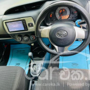 TOYOTA VITZ 2016