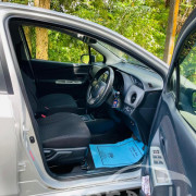 TOYOTA VITZ 2016