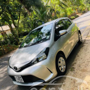 TOYOTA VITZ 2016