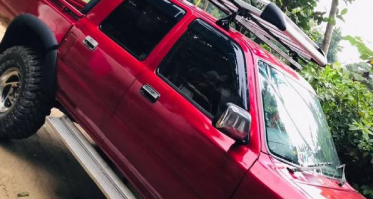 TOYOTA HILUX 1991