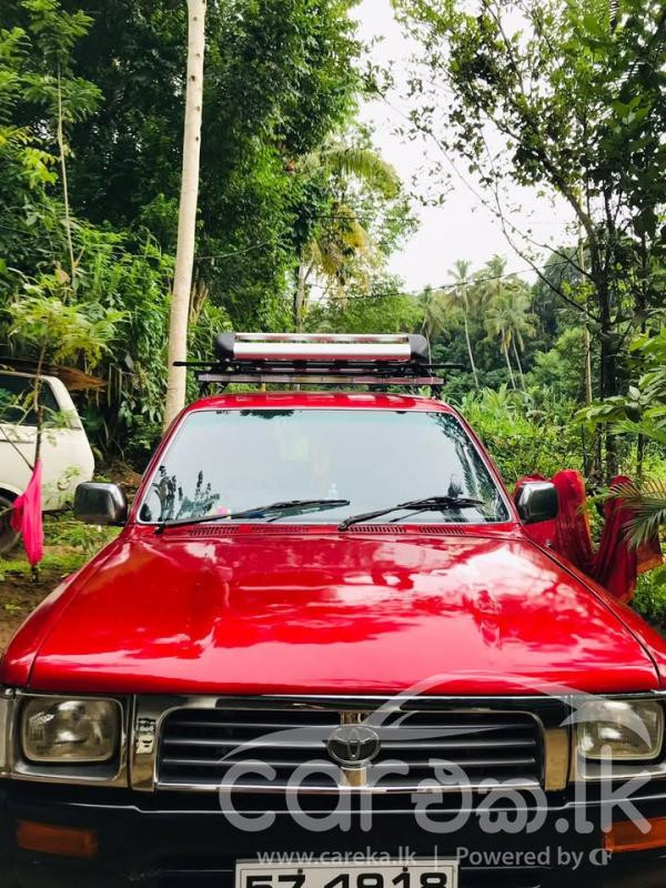 TOYOTA HILUX 1991