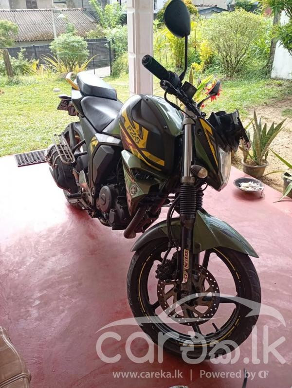 YAMAHA FZ S 2016