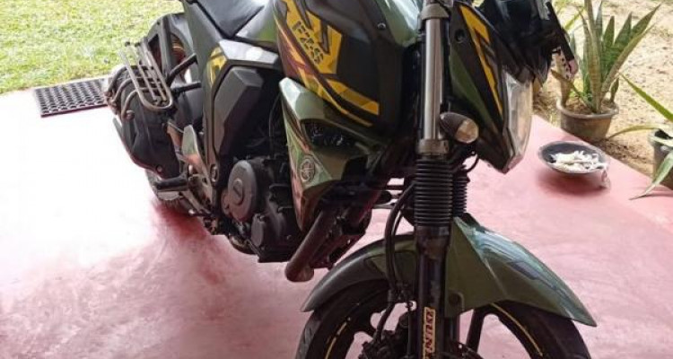 YAMAHA FZ S 2016