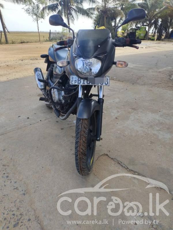 BAJAJ PULSAR 2019
