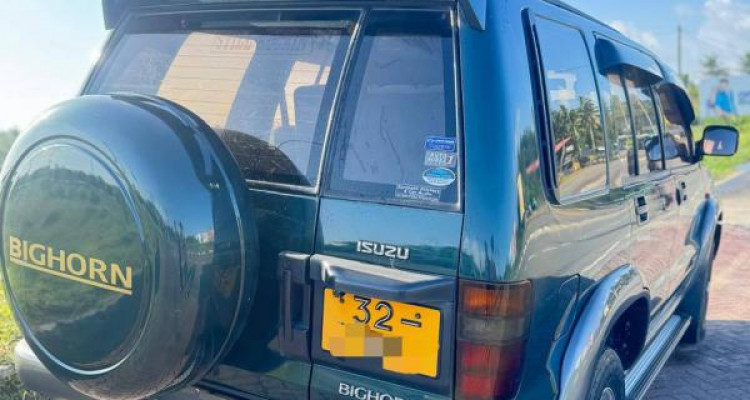 ISUZU BIGHORN 2000