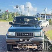 ISUZU BIGHORN 2000