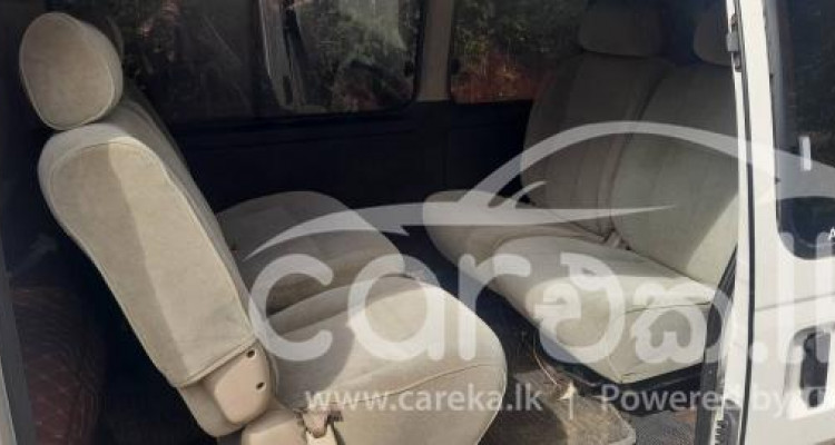 NISSAN CARAVAN 1994
