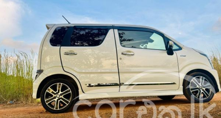 SUZUKI WAGON R STINGRAY 2017