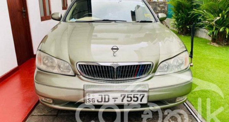 NISSAN CEFIRO 2001