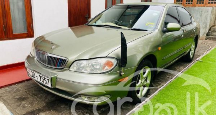 NISSAN CEFIRO 2001