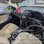 TOYOTA PREMIO 2017