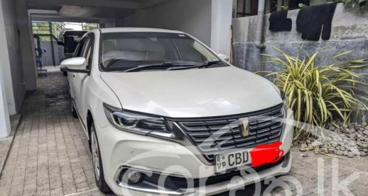 TOYOTA PREMIO 2017