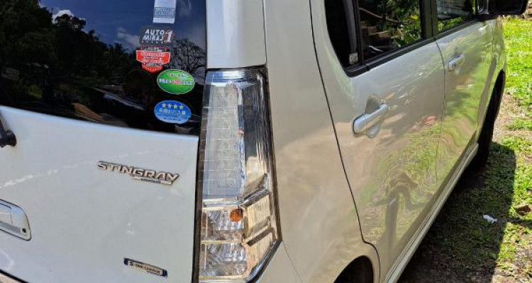 SUZUKI WAGON R STINGRAY 2014