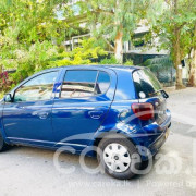 TOYOTA VITZ 2003