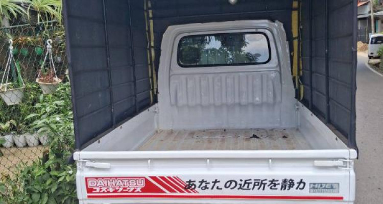 DAIHATSU HIJET 2003