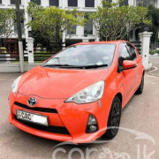 TOYOTA AQUA 2013