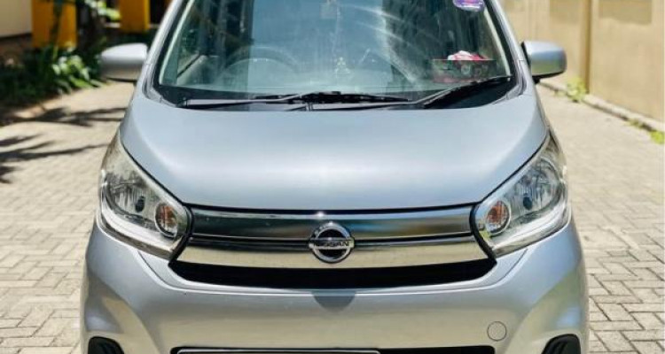 NISSAN DAYZ 2017