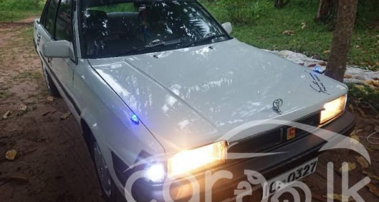 TOYOTA CARINA 1992