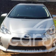 TOYOTA AQUA 2013