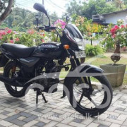 BAJAJ PLATINA 2013