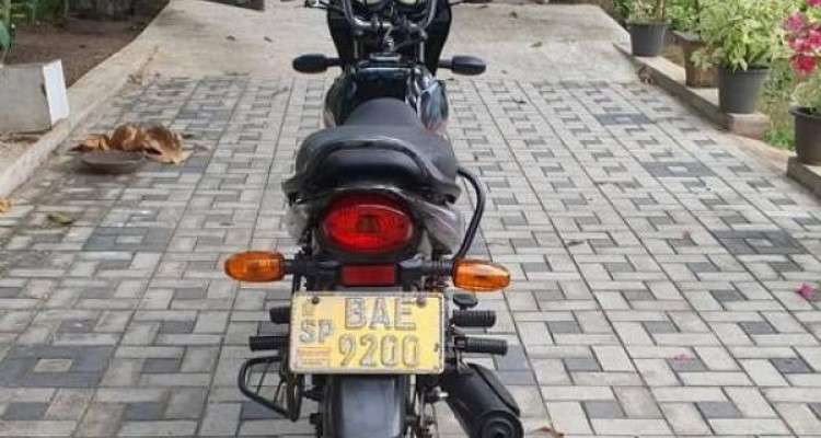 BAJAJ PLATINA 2013
