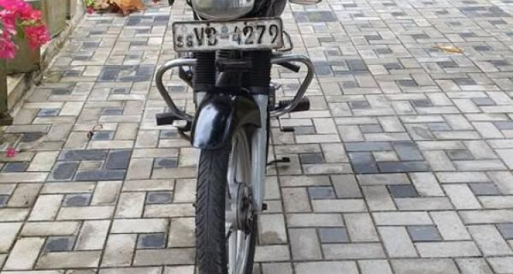 BAJAJ PLATINA 2009