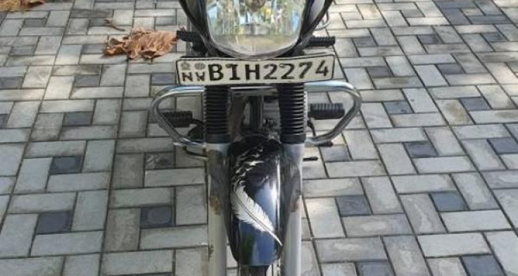 BAJAJ CT100 2019