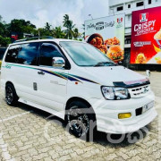 TOYOTA NOAH KR42 2000