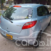 MAZDA DEMIO 2010